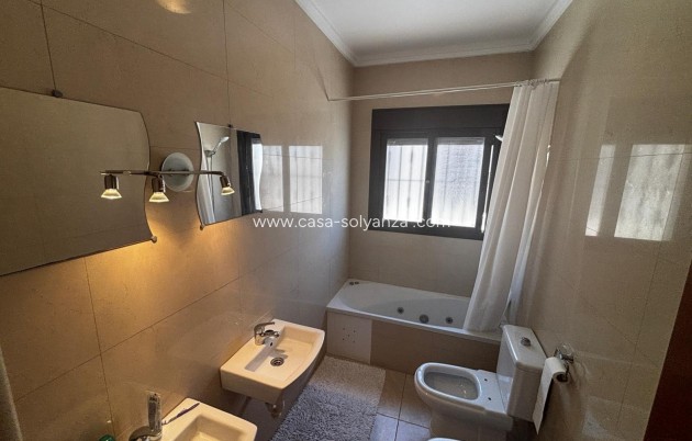 Resale - Villa / Detached - Ciudad Quesada