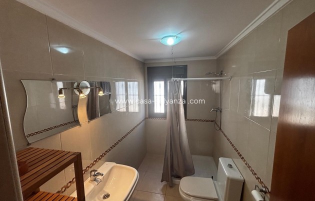 Resale - Villa / Detached - Ciudad Quesada