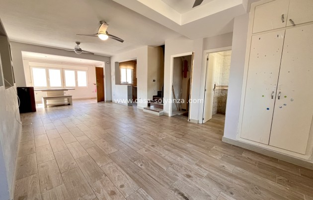 Resale - Villa - San Miguel de Salinas - Inland