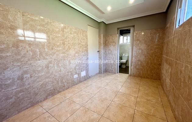 Resale - Villa - San Miguel de Salinas - Inland