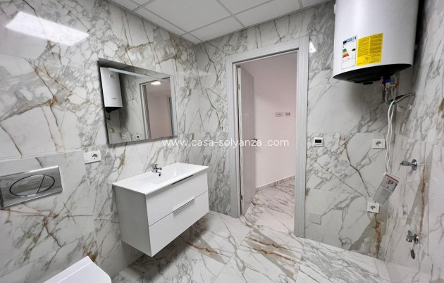 Revente - Appartement - Torrevieja - Center