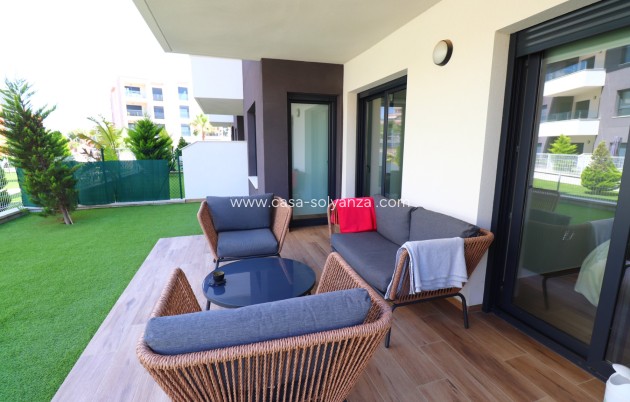 Resale - Apartment / flat - Orihuela Costa - Villamartín