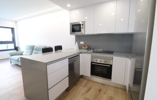 Resale - Apartment / flat - Orihuela Costa - Villamartín