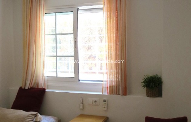 Resale - Apartment / flat - Pilar de la Horadada - Costa Blanca
