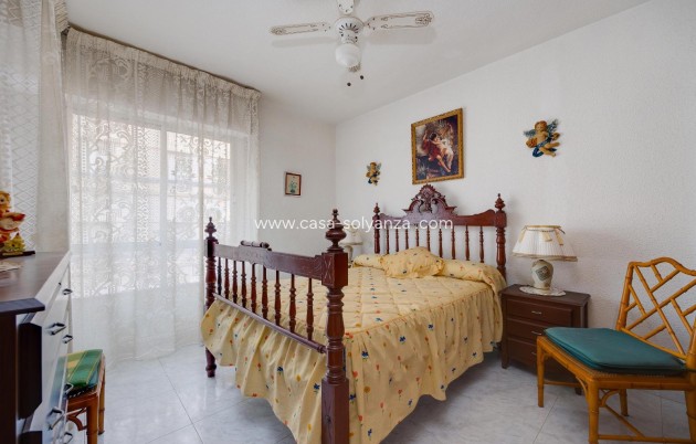 Resale - Apartment / flat - Torrevieja - Playa del Cura