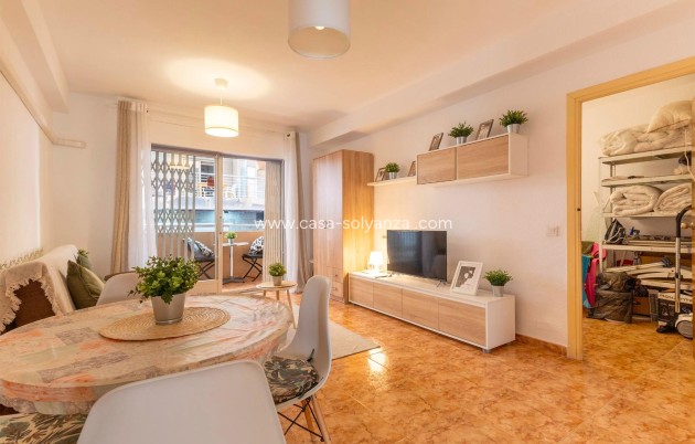Reventa - Apartamento / piso - Torrevieja - Center