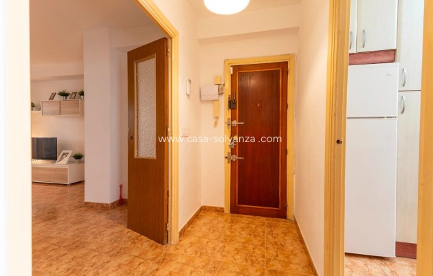 Reventa - Apartamento / piso - Torrevieja - Center