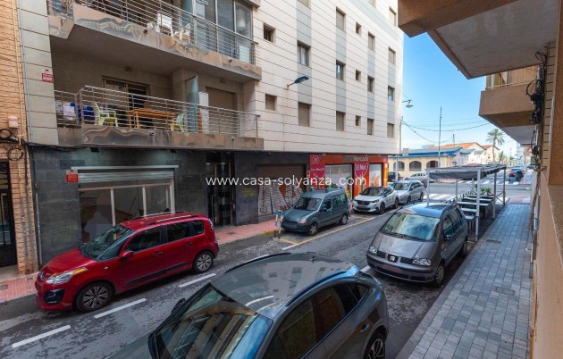 Reventa - Apartamento / piso - Torrevieja - Center