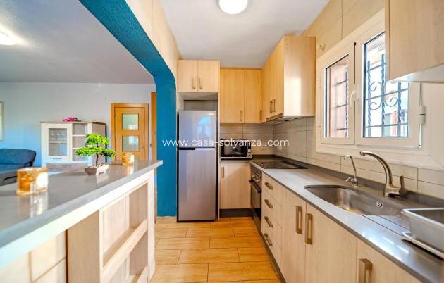 Resale - Villa - Orihuela Costa - La Zenia