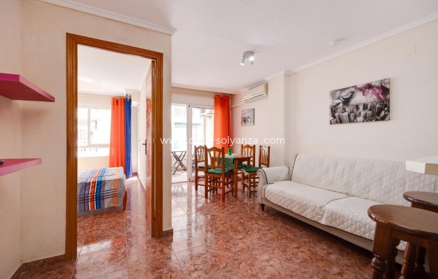 Resale - Apartment / flat - Torrevieja - Center