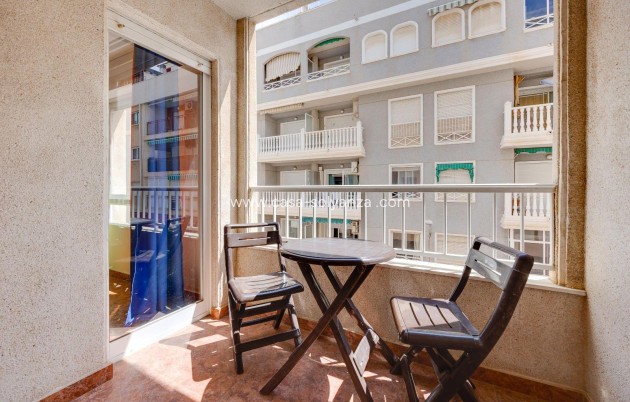Resale - Apartment / flat - Torrevieja - Center