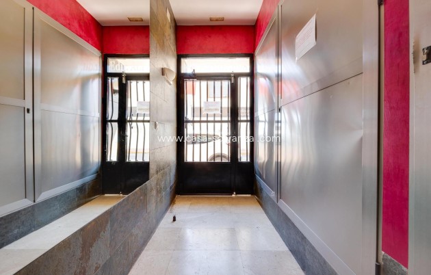 Resale - Apartment / flat - Torrevieja