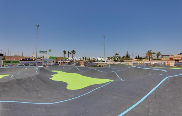 Resale - Townhouse - Torrevieja - La Siesta