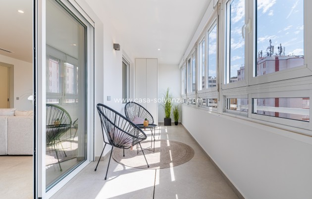 Herverkoop - Apartment - Penthouse - Torrevieja