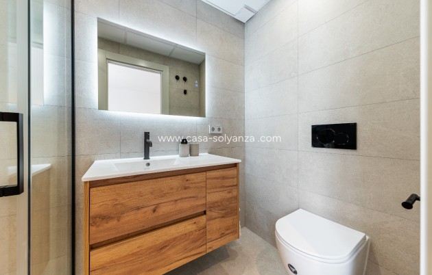 Herverkoop - Apartment - Penthouse - Torrevieja