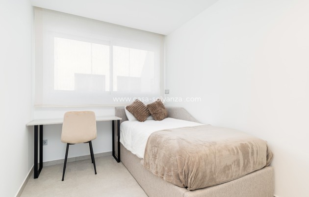 Herverkoop - Apartment - Penthouse - Torrevieja