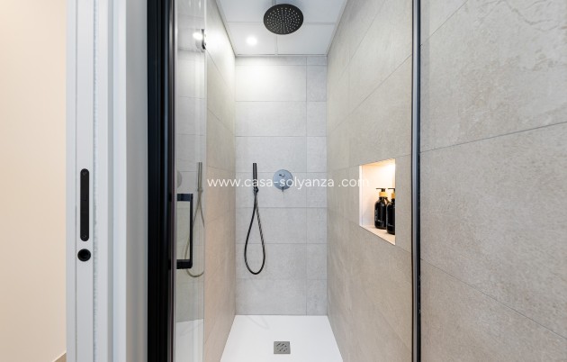 Herverkoop - Apartment - Penthouse - Torrevieja