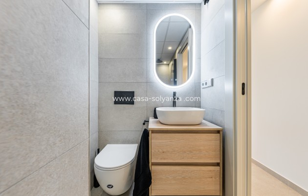 Herverkoop - Apartment - Penthouse - Torrevieja