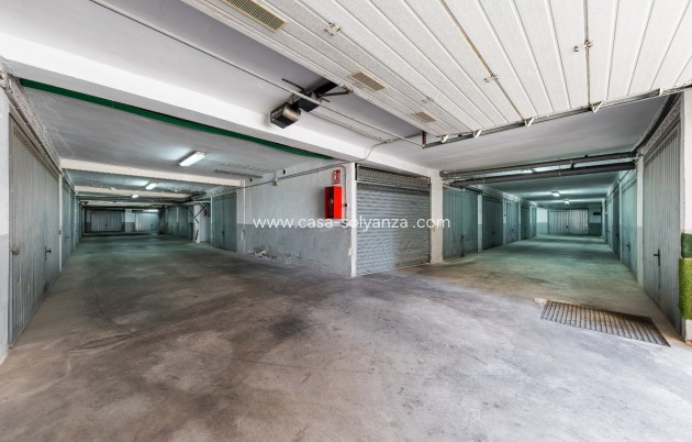 Herverkoop - Apartment - Penthouse - Torrevieja