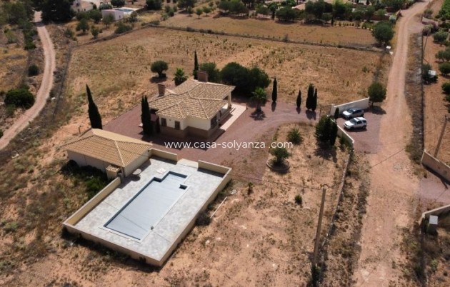 Resale - Villa - Hondón de las Nieves - Inland