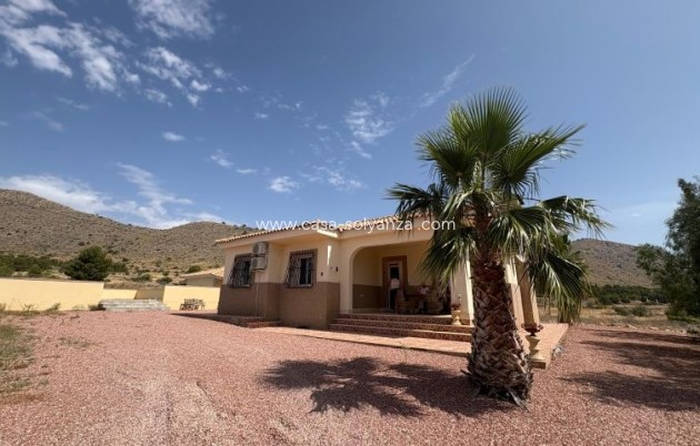 Resale - Villa - Hondón de las Nieves - Inland