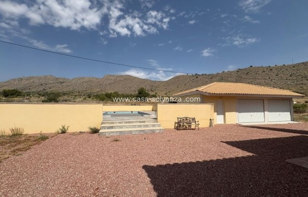 Resale - Villa - Hondón de las Nieves - Inland