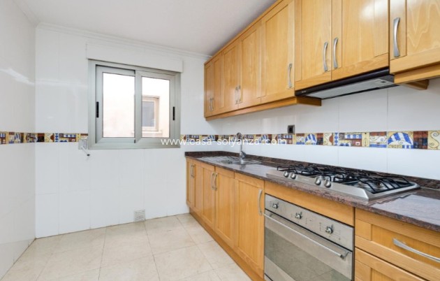 Resale - Apartment / flat - Torrevieja - Costa Blanca