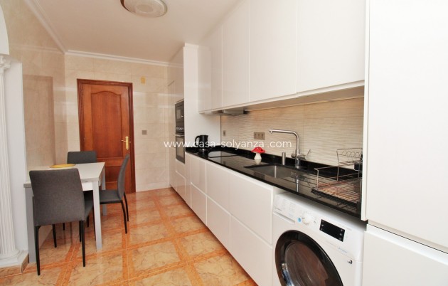 Reventa - Apartamento / piso - Villamartin - PAU 8