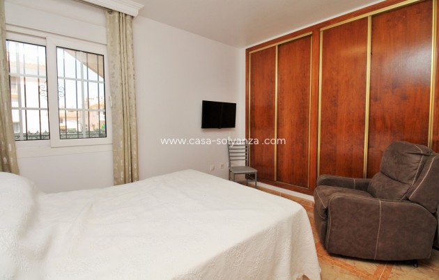 Reventa - Apartamento / piso - Villamartin - PAU 8