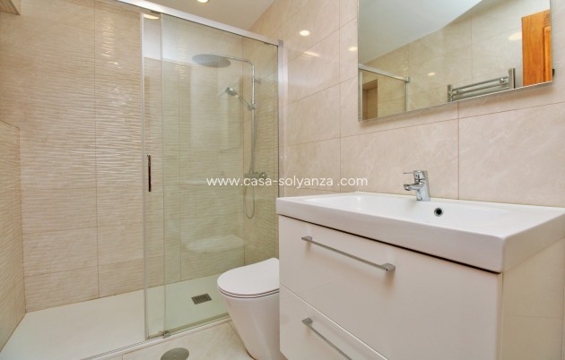 Reventa - Apartamento / piso - Villamartin - PAU 8