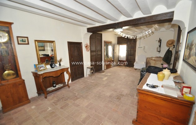 Resale - Country Property/Finca - Pinoso - Inland