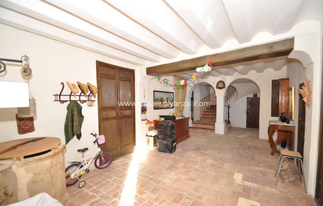 Resale - Country Property/Finca - Pinoso - Inland