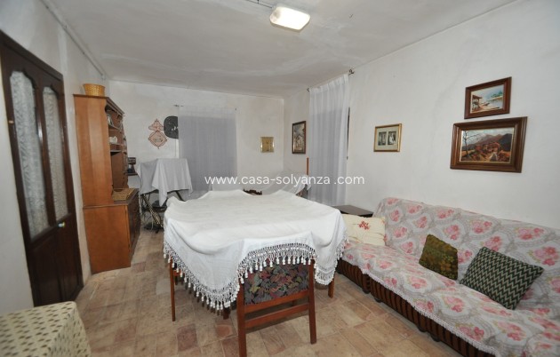Resale - Country Property/Finca - Pinoso - Inland