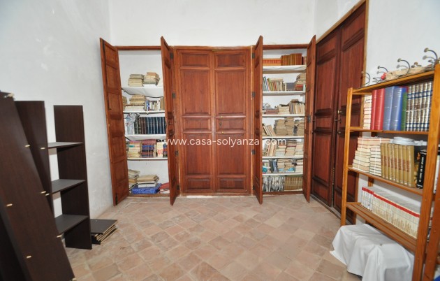 Resale - Country Property/Finca - Pinoso - Inland