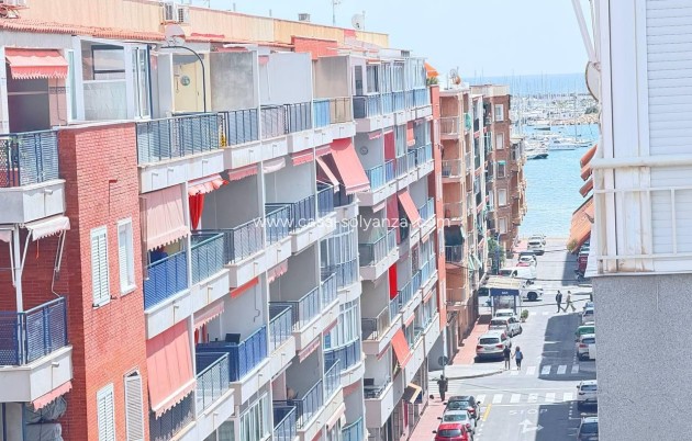 Resale - Apartment / flat - Torrevieja - Acequion