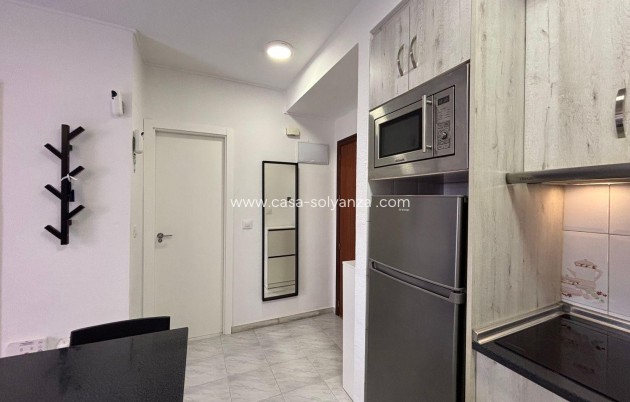 Resale - Apartment / flat - Torrevieja - Playa del Cura