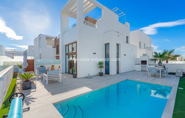 Herverkoop - Villa - Torrevieja - Los Balcones