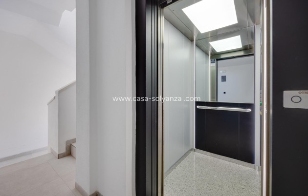 Resale - Apartment / flat - Torrevieja - Los Balcones