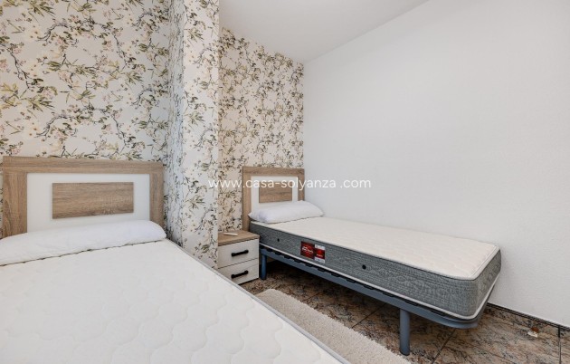 Resale - Apartment / flat - Torrevieja - Costa Blanca