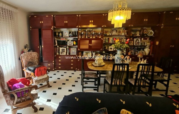 Resale - Villa - Benidorm - Costa Blanca