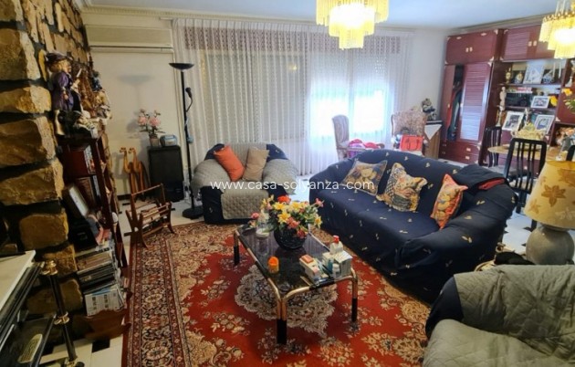 Resale - Villa - Benidorm - Costa Blanca