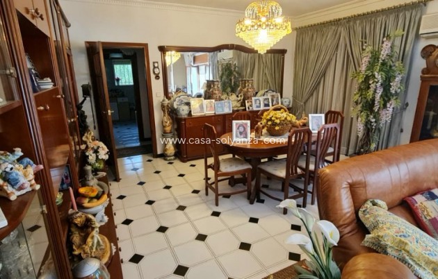 Resale - Villa - Benidorm - Costa Blanca