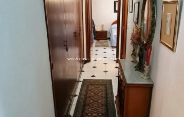 Resale - Villa - Benidorm - Costa Blanca