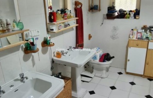 Resale - Villa - Benidorm - Costa Blanca