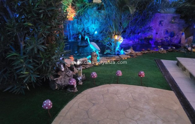 Resale - Villa - Sierra Cortina - Inland