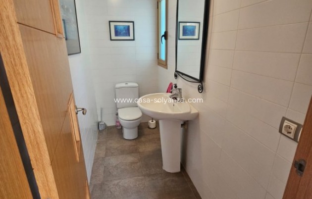 Resale - Villa - Sierra Cortina - Inland