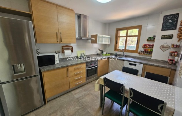 Resale - Villa - Sierra Cortina - Inland