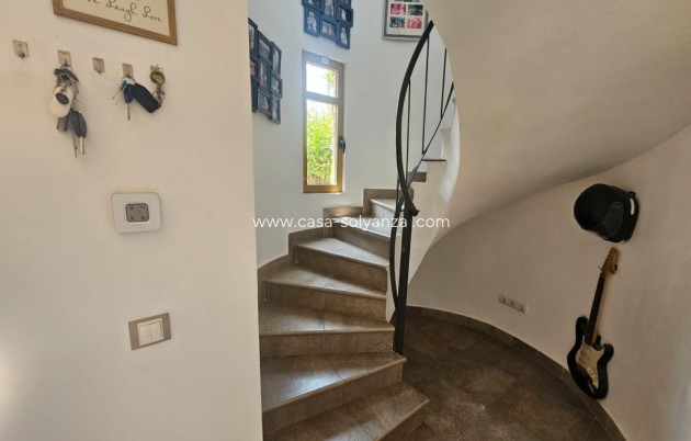 Resale - Villa - Sierra Cortina - Inland