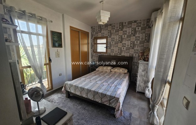 Resale - Villa - Sierra Cortina - Inland