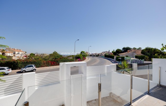 Resale - Villa - Torrevieja - Aguas nuevas
